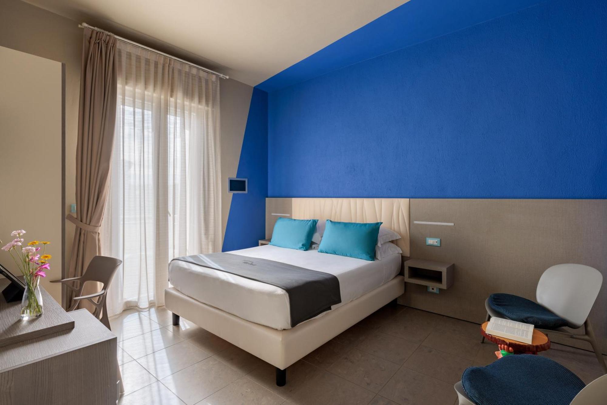 Hotel Nina Marina Di Bibbona Buitenkant foto